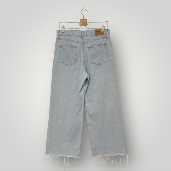 LEVI’S Signature Women's Heritage High-Rise Wide Leg Jeans Sz 28 - Picture 5 of 14